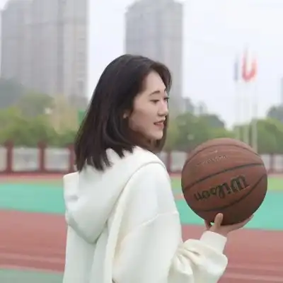 杜雨彤